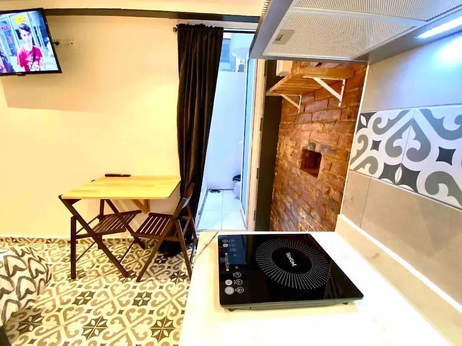 B4 Estudio Nuevo! Cocina Y Bano Privado! A 1 Calle Del Metro Барселона
