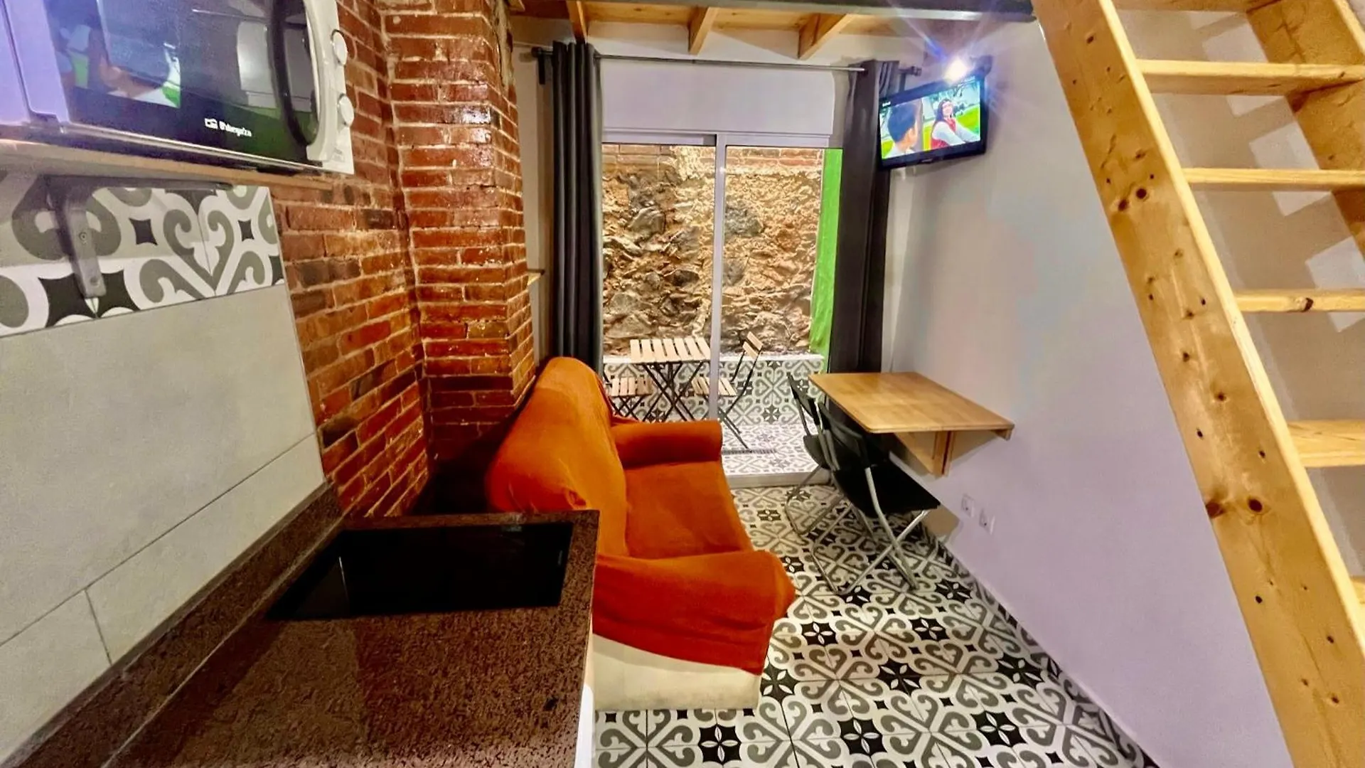 Apartment B4 Estudio Nuevo! Cocina Y Bano Privado! A 1 Calle Del Metro Barcelona Spanien