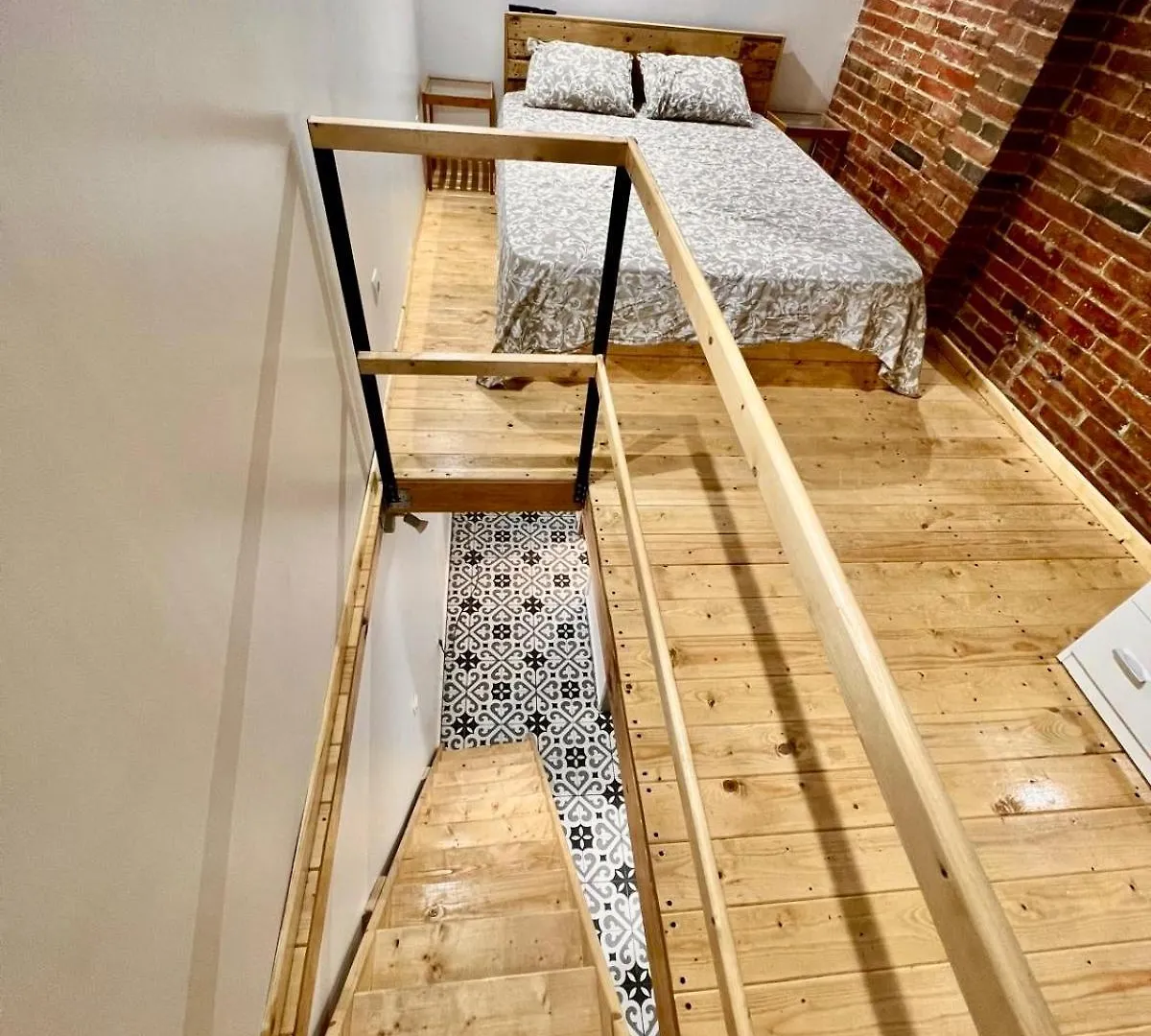 B4 Estudio Nuevo! Cocina Y Bano Privado! A 1 Calle Del Metro Барселона 0*,  Испания