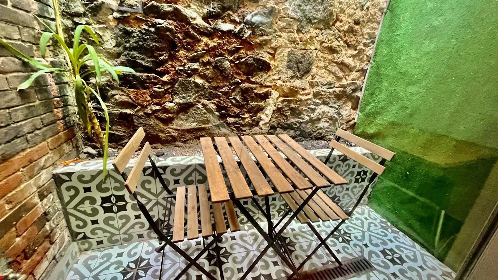 B4 Estudio Nuevo! Cocina Y Bano Privado! A 1 Calle Del Metro Барселона Апартаменты